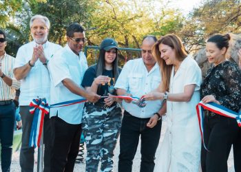 Alcaldía del Distrito Nacional inaugura el parque La Paz en la avenida José Contreras