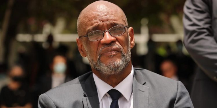 Ariel Henry, el primer ministro de Haití que no puede regresar a su país, donde enfrenta una amenaza de guerra civil