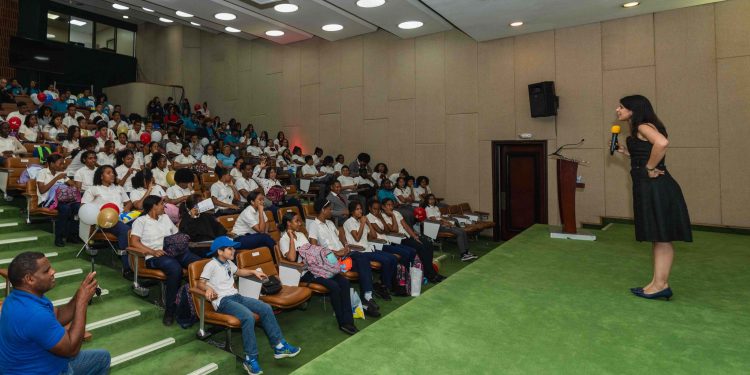 Banco Popular impulsa la educación financiera entre los jóvenes