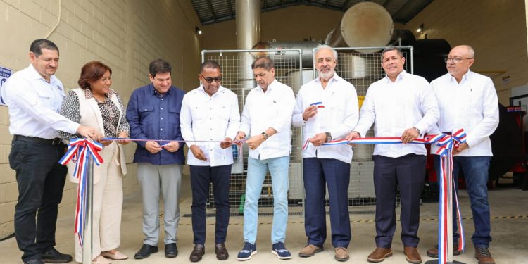 Inauguran Centro de tratamiento de desechos sólidos internacionales en el Aeropuerto Internacional del Cibao