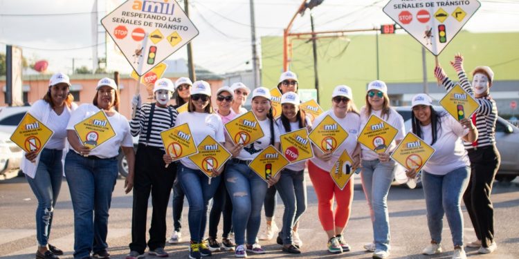 «El movimiento ‘A Mil con Luis’ promueve la educación vial en la temporada de Semana Santa»