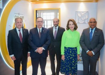 APAP presenta “El Gran Manual del Ahorro Juvenil” durante la X Semana Económica y Financiera del Banco Central