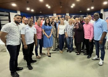Iris Méndez y Movimiento Conecta L24 realizan taller “Planificar para Ganar”