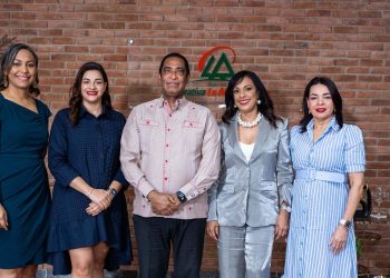 Conferencia «Mujer Motivada»: Empoderamiento y Liderazgo Femenino en Cooperativa La Altagracia