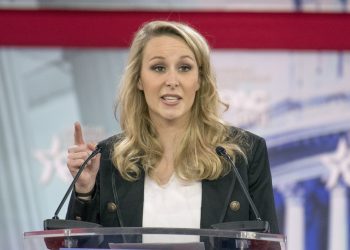 Política francesa: «La UE se ha convertido en una colonia digital de EE.UU.»