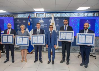 MICM se convierte en el primer Ministerio en obtener la certificación en cinco normas internacionales ISO