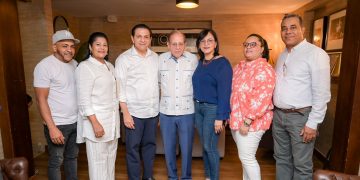 Renuncian dirigentes de la FP y el PLD y pasan a apoyar al presidente Abinader y a Daniel Rivera