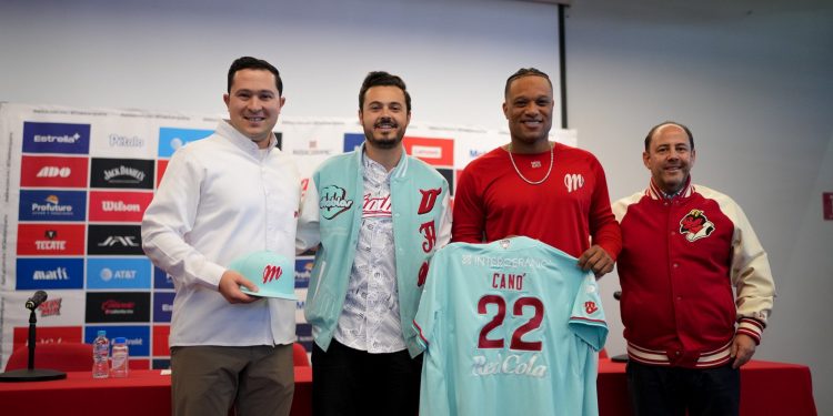 Diablos Rojos presentan a Robinson Canó