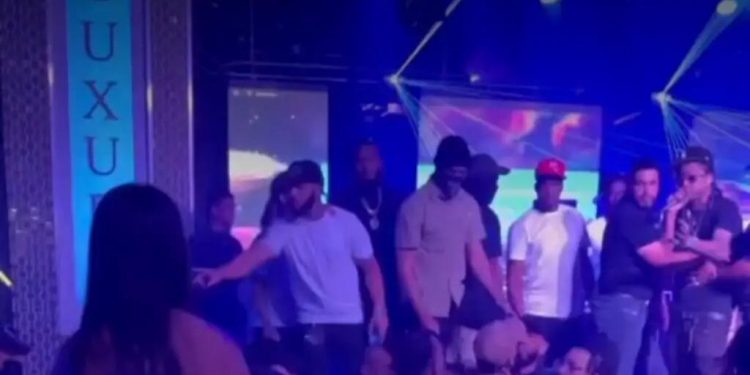 Fiscalía ordena arresto contra Rochy RD tras tiroteo en discoteca en Jarabacoa