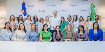 Director de SeNaSa destaca aportes de la mujer al fortalecimiento de sistema de salud del país
