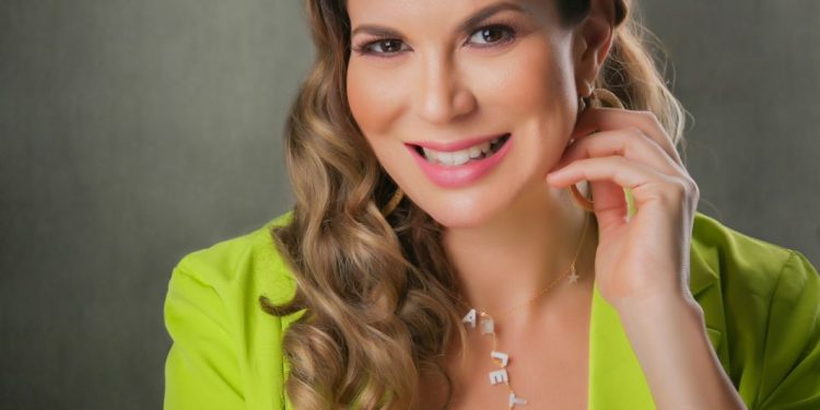 Scarlet Ramírez se destaca en la comunicación del Cibao