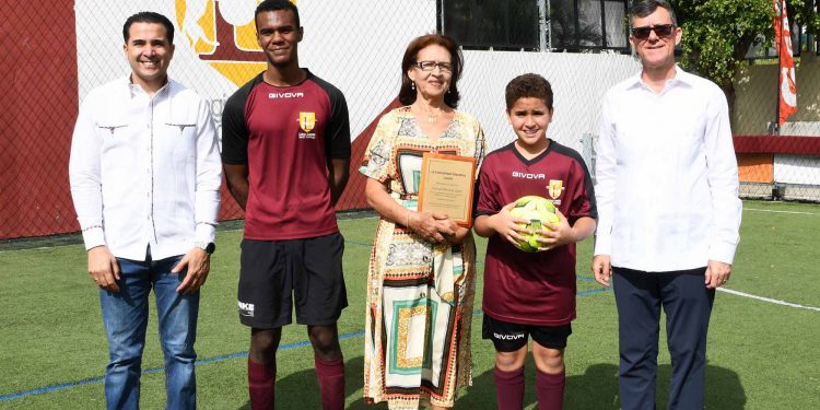 Colegio Loyola Santo Domingo inaugura XLIII Copa de Fútbol Loyola 2024