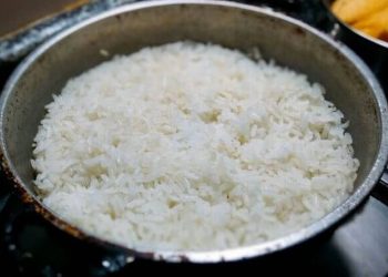 La Universidad de Harvard explica quiénes y por qué algunas personas no pueden comer arroz blanco