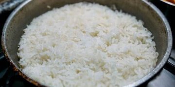 La Universidad de Harvard explica quiénes y por qué algunas personas no pueden comer arroz blanco