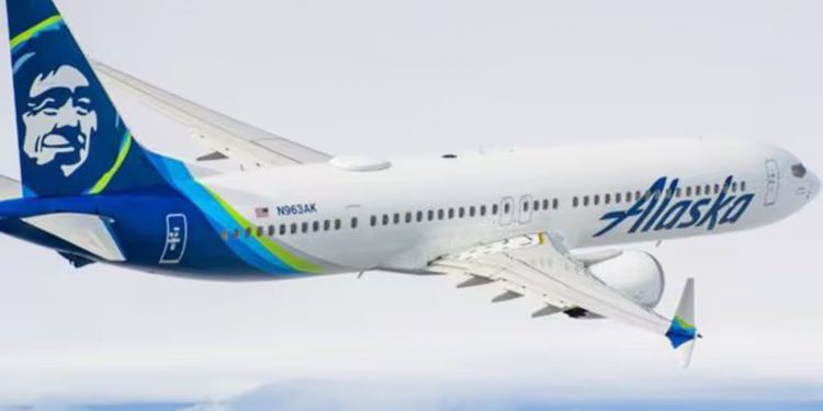 Un avión Boeing de Alaska Airlines sufrió una grieta en su parabrisas mientras aterrizaba en Portland