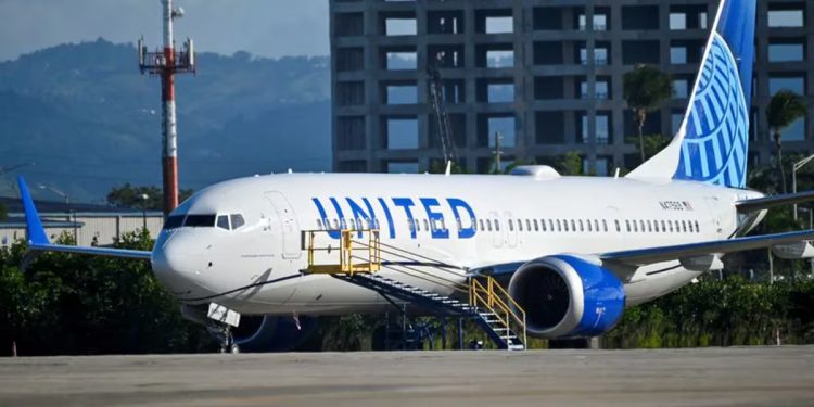 Un avión aterrizó de emergencia en Estados Unidos por una amenaza de nivel 3 a bordo