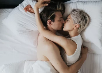 Así influye el sexo en la piel: mitos y realidades