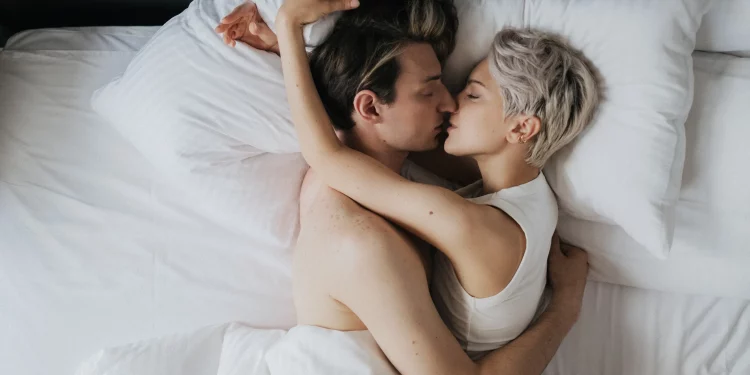 Así influye el sexo en la piel: mitos y realidades