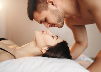 Trucos para excitar al hombre y a la mujer