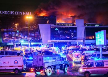 Al menos 40 muertos y 100 heridos en un ataque de hombres armados en un auditorio en Moscú