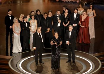 ‘Oppenheimer’ triunfa en los Oscar al ganar siete estatuillas