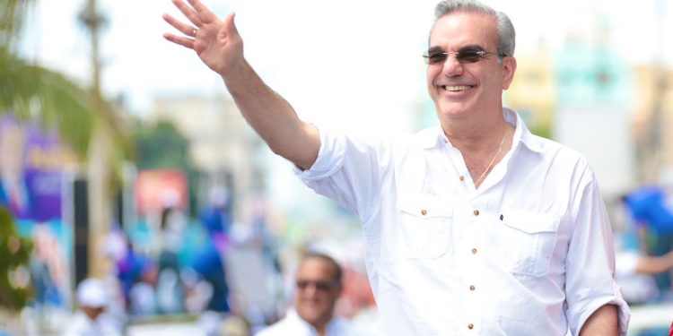 Abinader continúa caravanas este fin de semana en Valverde, Santiago Rodríguez, Dajabón y Puerto Plata