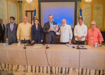 Presidente Abinader dice plan “República Dominicana 30×30” se ejecutará con disciplina para consolidar los recursos naturales y salvarlos