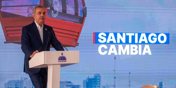 Presidente Abinader presenta realizaciones en educación, transporte, vivienda, salud e infraestructura de la provincia de Santiago