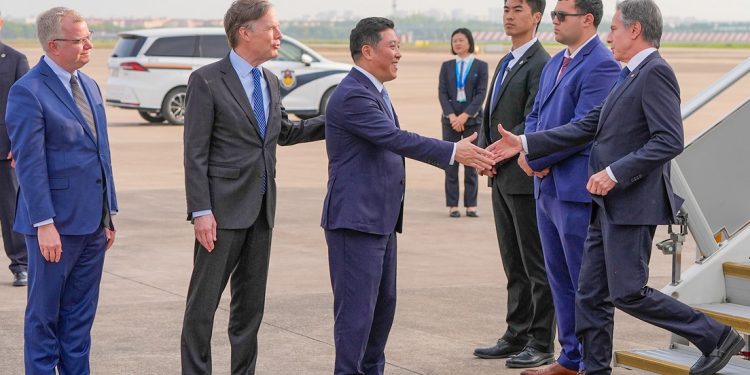 Antony Blinken aterrizó en Shanghái para comenzar su visita oficial a China
