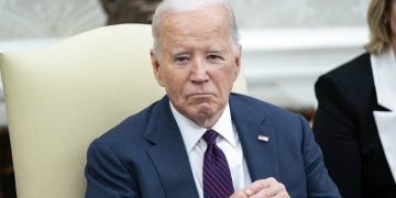 Biden sugiere que su tío fue devorado por caníbales
