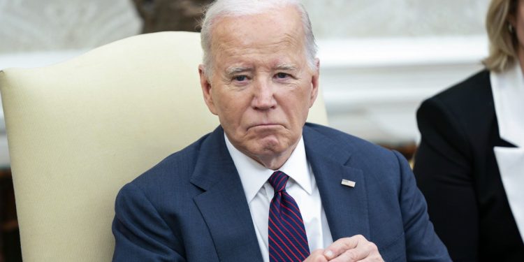 Biden sugiere que su tío fue devorado por caníbales