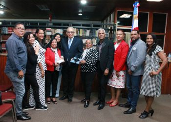 Carlos Manuel Estrella dictó conferencia magistral en la Semana del Locutor de la ALS