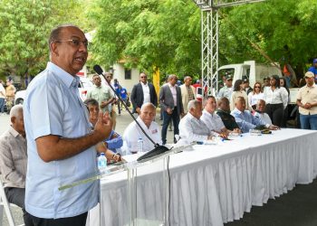 Deligne Ascención deja inaugurado el programa “Mi Autopista Limpia”