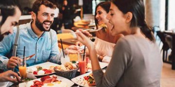 Esta es la mejor hora para desayunar y cenar según tu reloj biológico