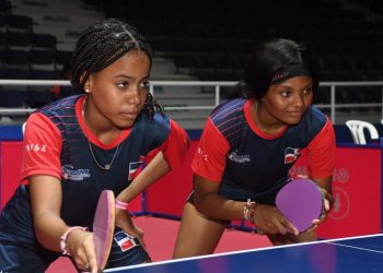 RD oro en dobles femeninos U-15 Tenis de mesa del Caribe