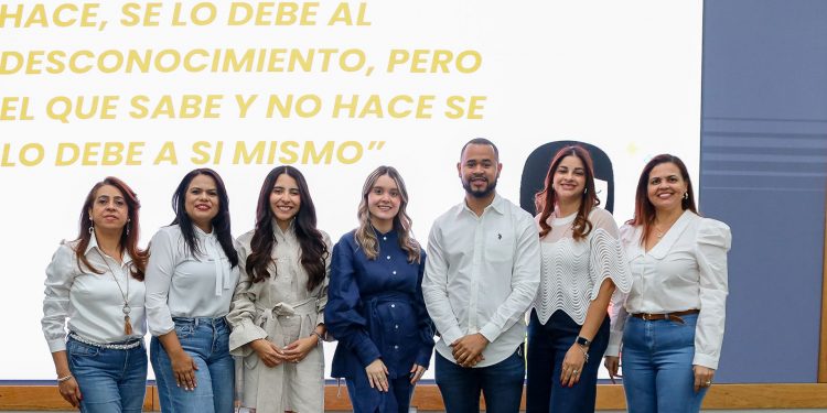 Charla «Hablemos de Finanzas con Cucharitas» de Cooperativa La Altagracia
