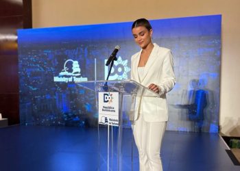 Clarissa Molina destaca en maestría de ceremonia del Dominican Republic Trade Show