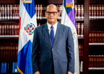 Juez de la SCJ destaca valor de la carrera judicial como pilar del Estado de Derecho y la calidad de la democracia