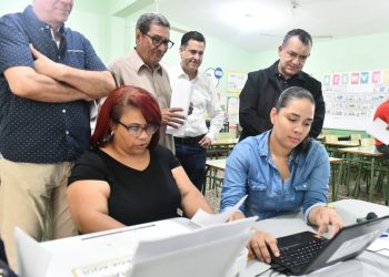 La JCE realiza primera prueba regional del cómputo electoral de cara a elecciones presidenciales y congresuales, con delegados de partidos