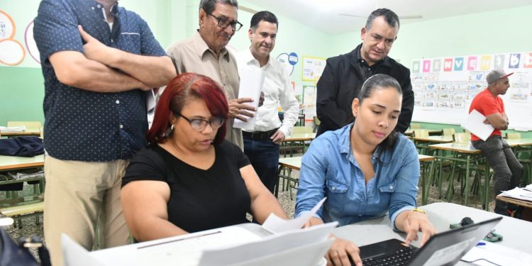 La JCE realiza primera prueba regional del cómputo electoral de cara a elecciones presidenciales y congresuales, con delegados de partidos