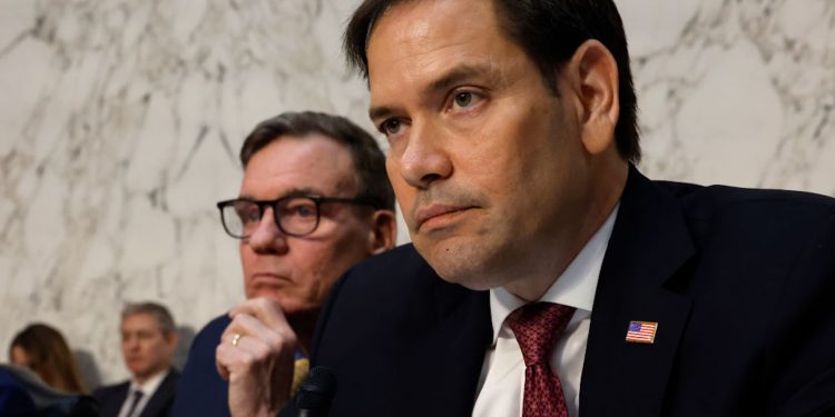 Marco Rubio afirma que Biden quiere RD acepte a tres millones de haitianos