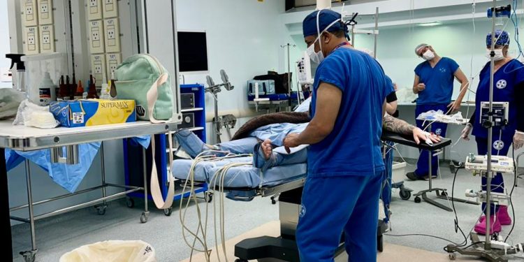 Doctor Oscar Polanco realiza en San Paulo Rotación para Cirugía Bariátrica