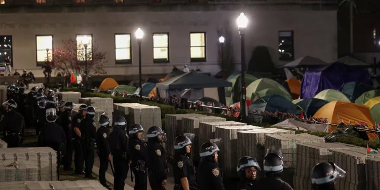 La Policía ingresó al campus de la Universidad de Columbia en medio de las protestas contra la guerra en Gaza