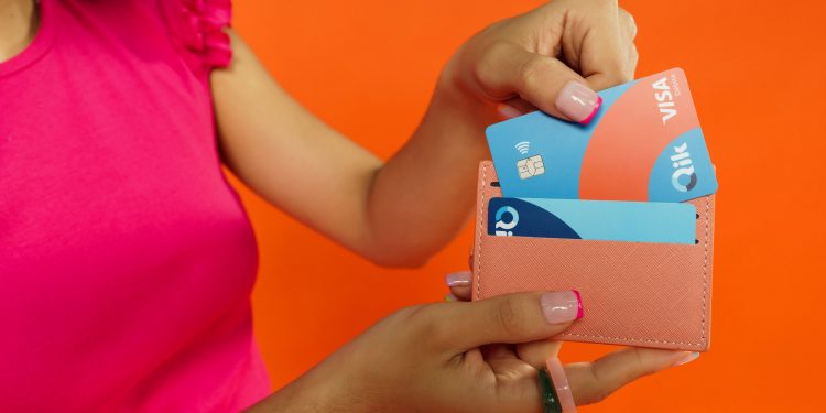 Qik Banco Digital lanza su tarjeta de débito Visa