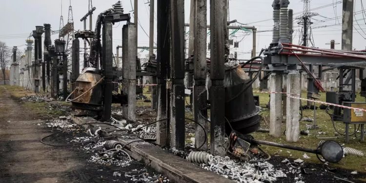 Rusia disparó más de 40 misiles y drones contra infraestructuras energéticas de Ucrania