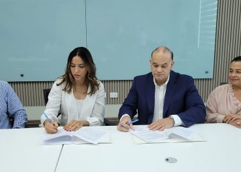 Santiago Turístico Bureau y Unión Gastronómica de Santiago firman acuerdo