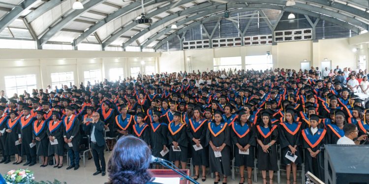 UCATEBA realiza su XXVII Graduación Ordinaria, graduando 314 Nuevos Profesionales