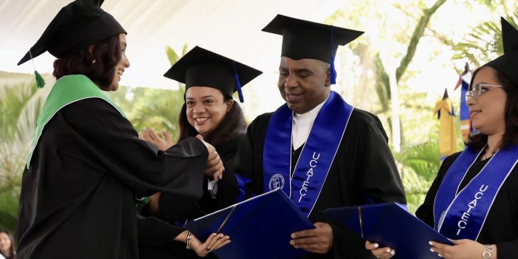 UCATECI realiza su Septuagésima Séptima Graduación Ordinaria