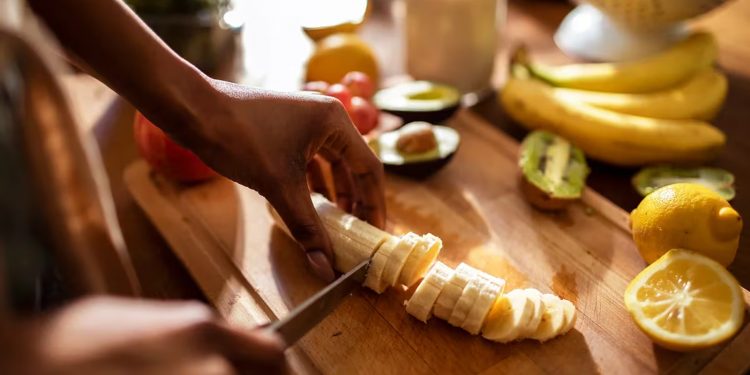 Cuál es la fruta que tiene más potasio y ayuda a controlar la hipertensión