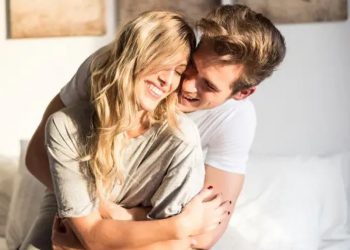 La primavera, el deseo sexual altera: una experta nos explica la razón